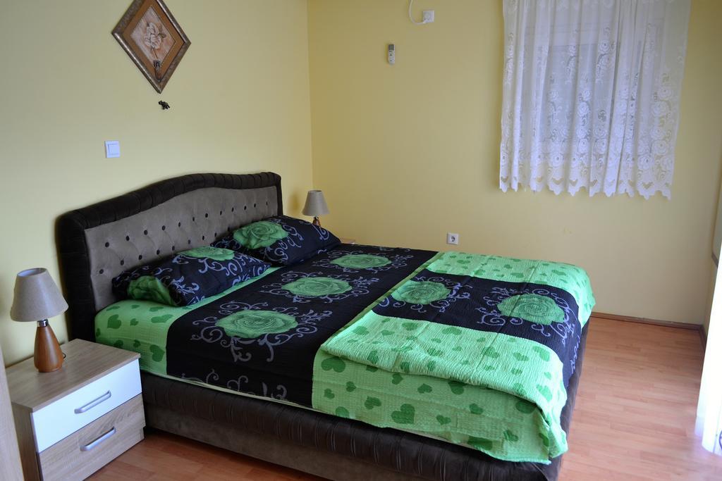 Apartments Villa Marta - Begovic Kotor Eksteriør bilde