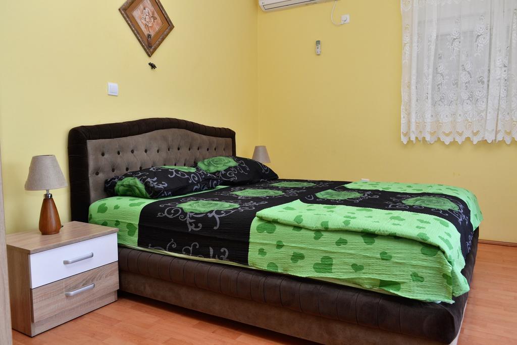 Apartments Villa Marta - Begovic Kotor Eksteriør bilde